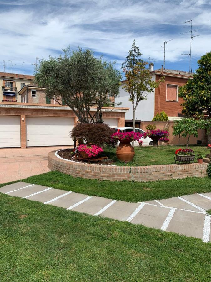 Villa Oasi Ferrara Eksteriør billede