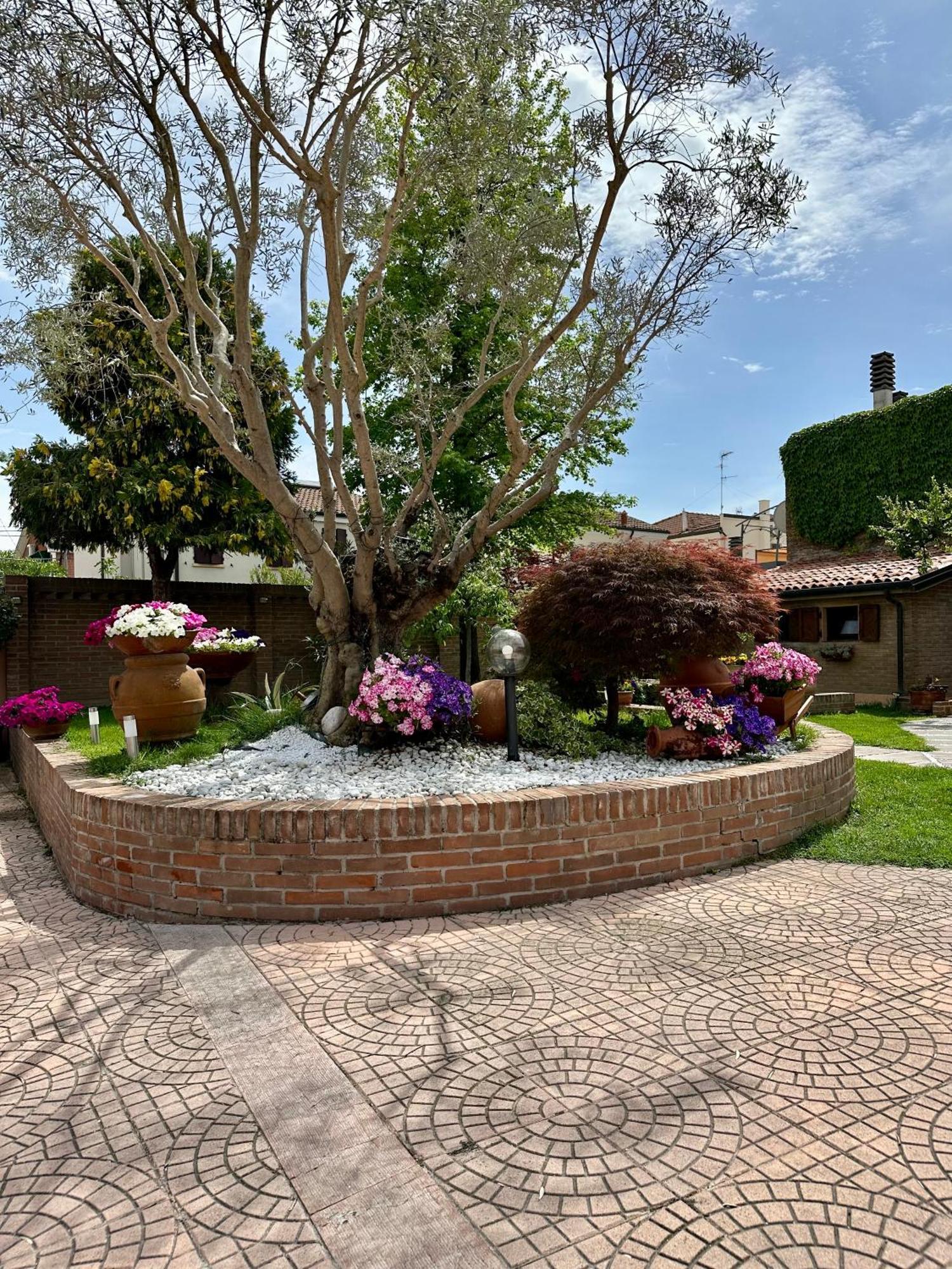 Villa Oasi Ferrara Eksteriør billede