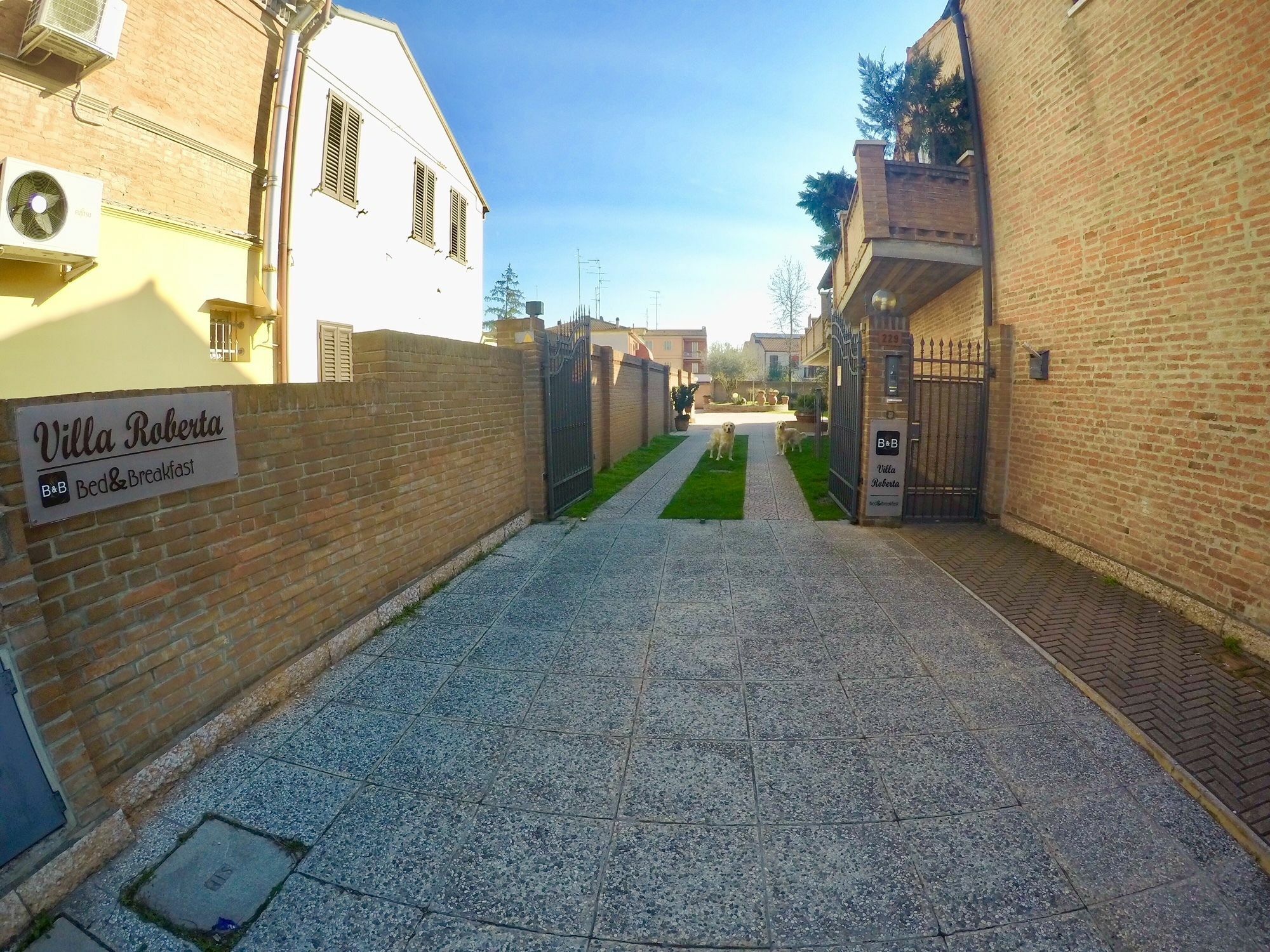 Villa Oasi Ferrara Eksteriør billede